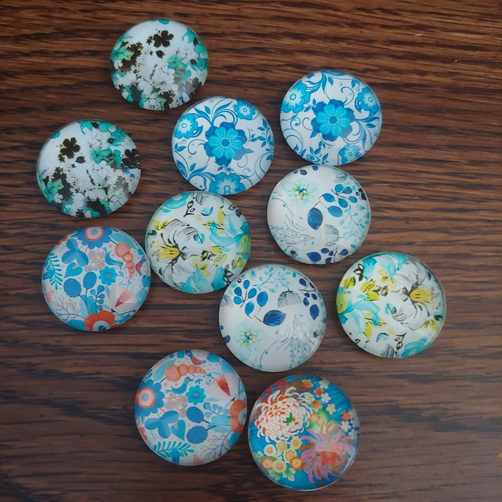 Fun floral fridge magnets